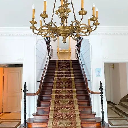 Bed & Breakfast Butikowy Palac