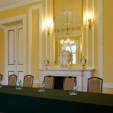 Alojamento de Acomodação e Pequeno-almoço Butikowy Palac Jabłonna