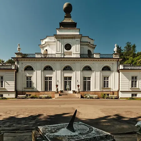 Butikowy Palac Bed and breakfast 3*