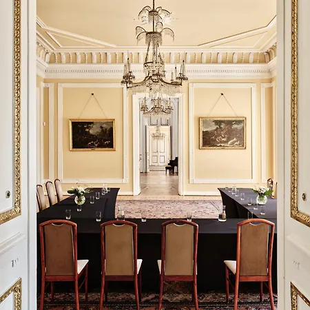 Butikowy Palac B&B 야부나