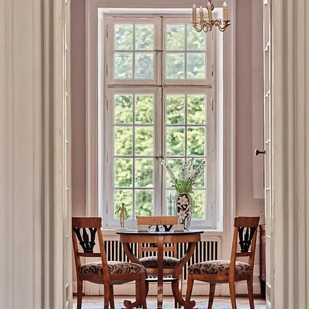 ベッド・アンド・ブレックファスト Butikowy Palac