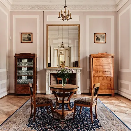 Butikowy Palac Bed and breakfast 3*