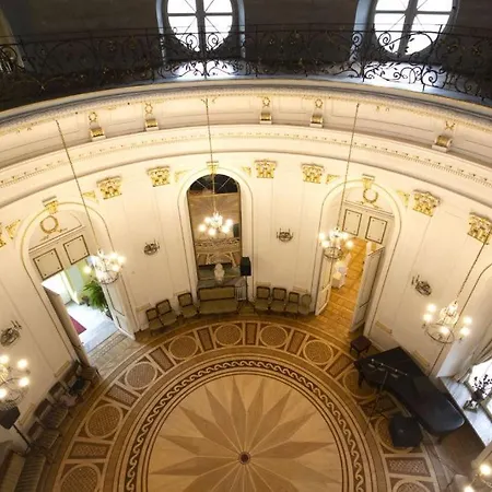 Alojamento de Acomodação e Pequeno-almoço Butikowy Palac