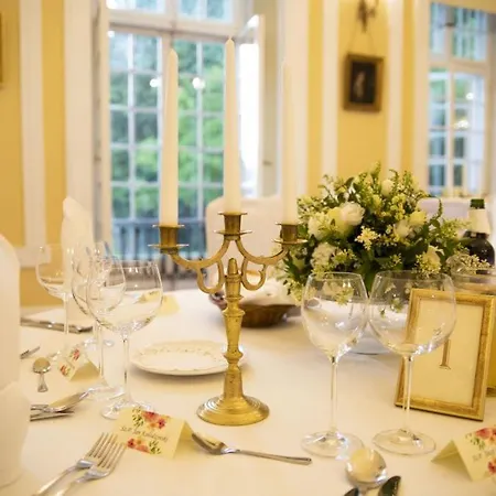 Butikowy Palac Bed & Breakfast