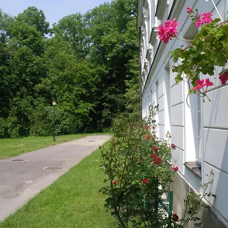 Butikowy Palac Bed and breakfast