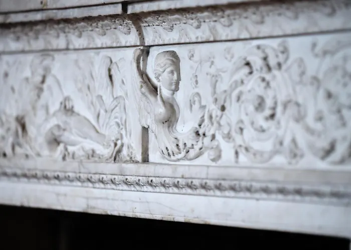 Butikowy Palac Jablonna (Legionowo)