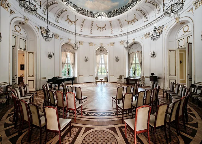 Bed & Breakfast Butikowy Palac