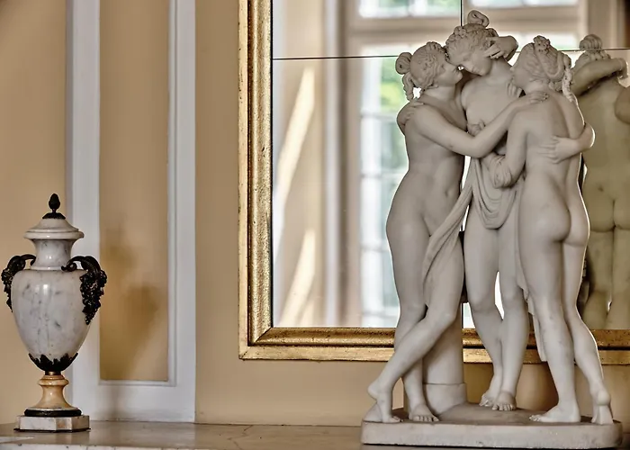 Butikowy Palac Bed & Breakfast 3*