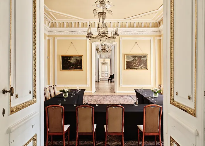 Butikowy Palac Bed & Breakfast Jablonna (Legionowo)