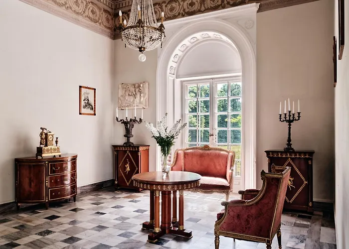 Bed & Breakfast Butikowy Palac Jablonna (Legionowo)