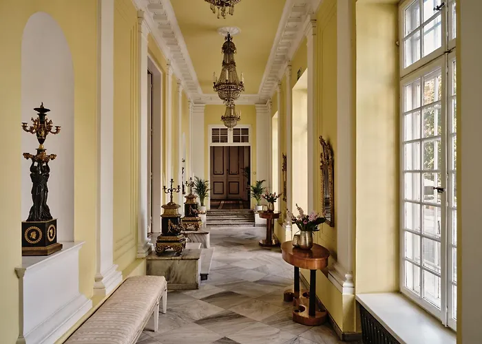 Bed & Breakfast Butikowy Palac Jablonna (Legionowo)