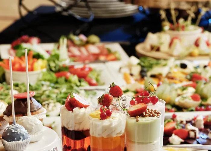 Butikowy Palac Bed & Breakfast 3*